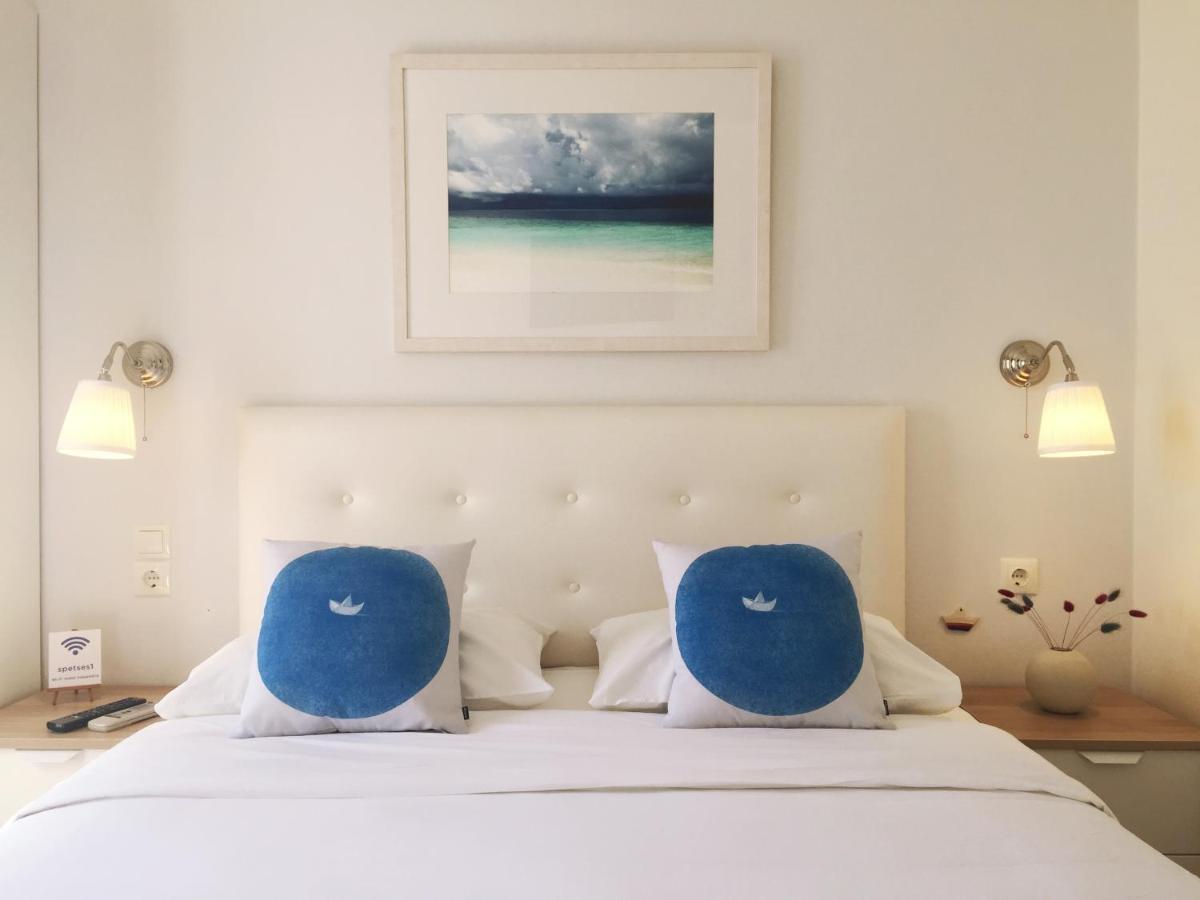Alexandris Hotel Spetses Town Ngoại thất bức ảnh